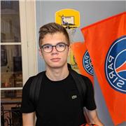 Étudiant en Classe Prépa donnant des cours de maths